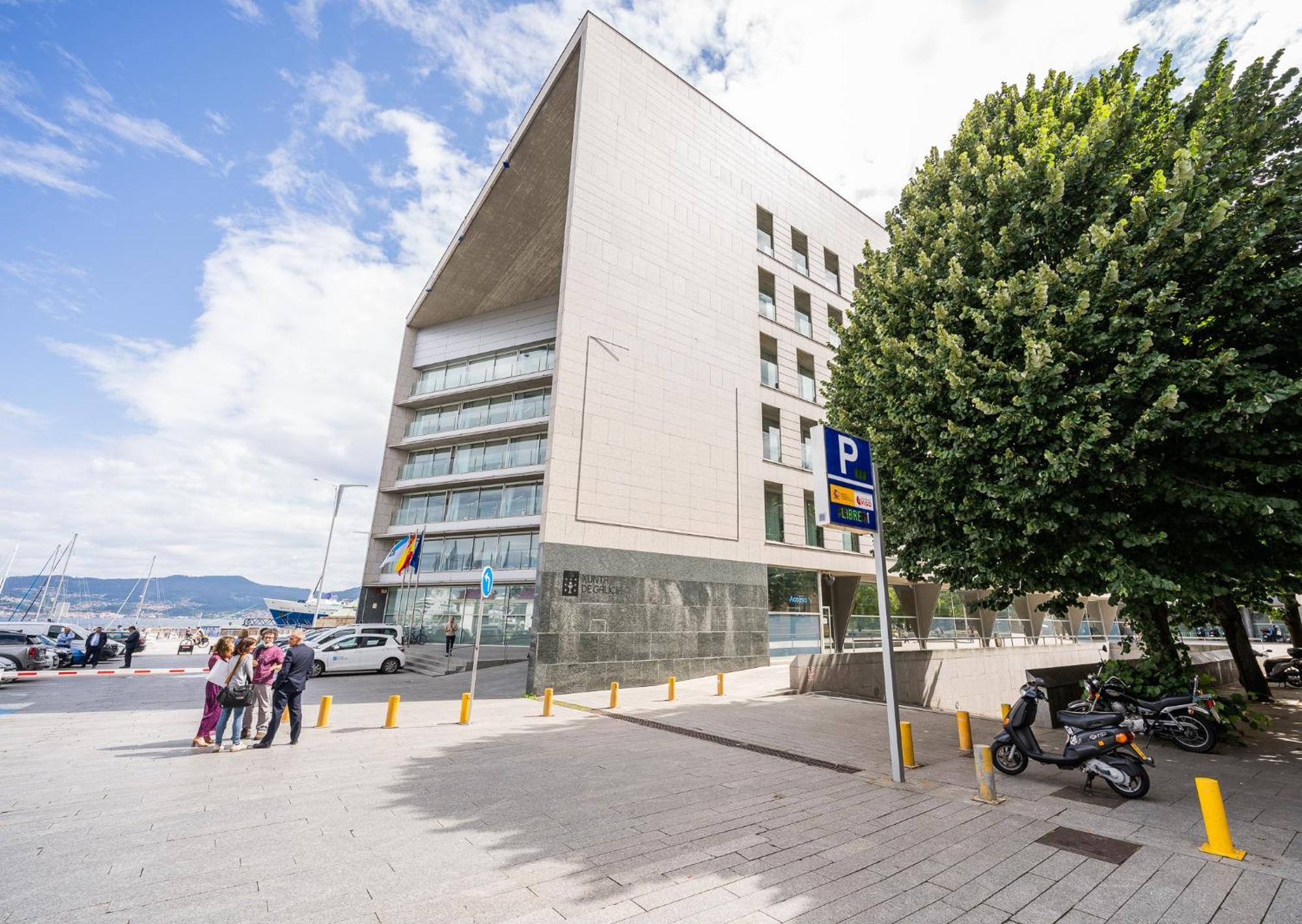 Vistas Al Nautico Y Paseo Maritimo De Vigo Apartment Bagian luar foto