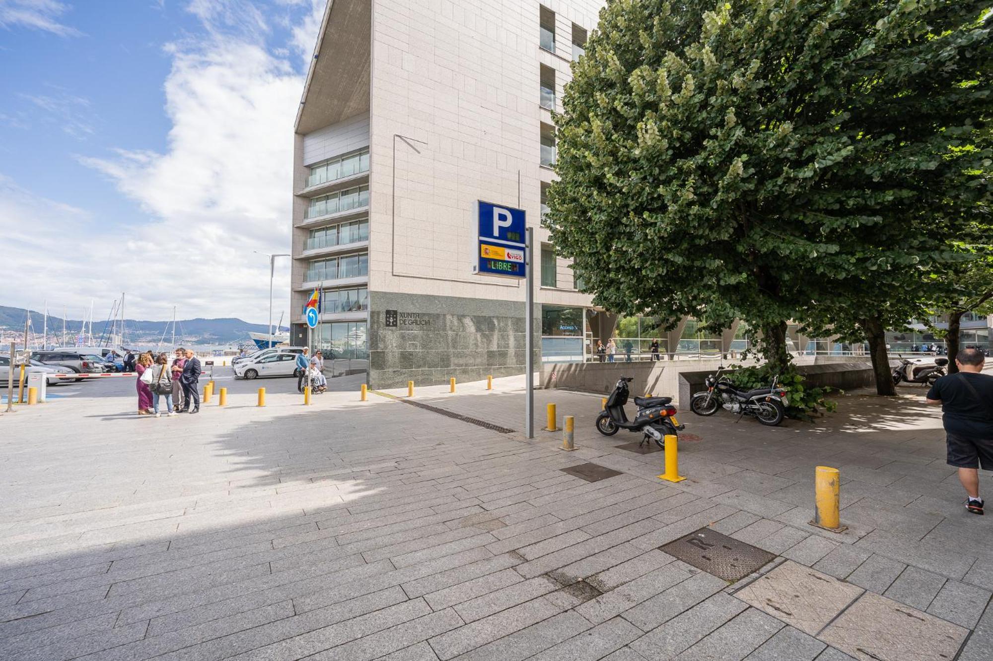 Vistas Al Nautico Y Paseo Maritimo De Vigo Apartment Bagian luar foto