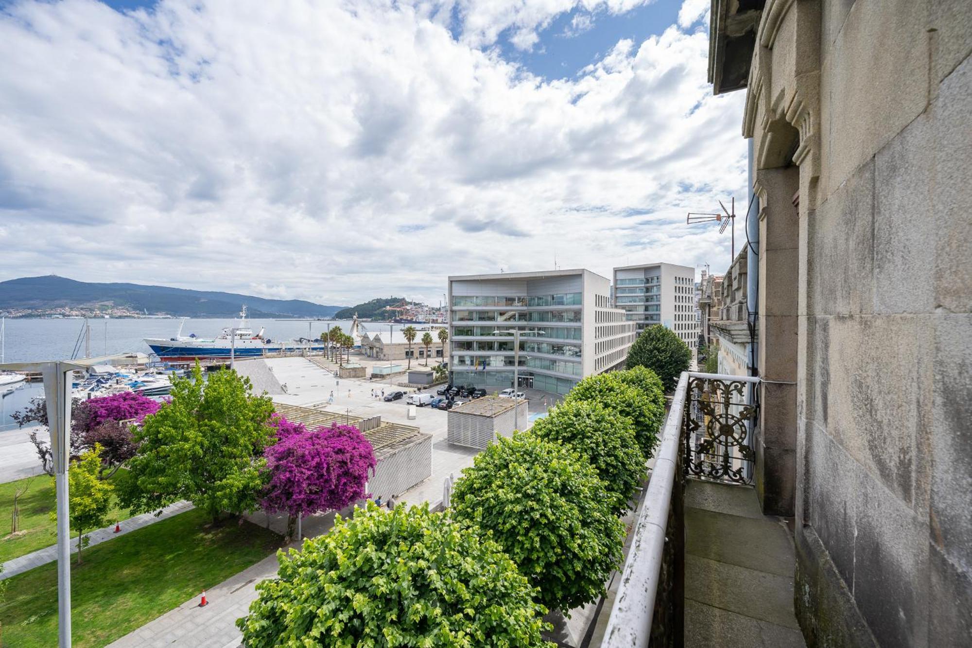 Vistas Al Nautico Y Paseo Maritimo De Vigo Apartment Bagian luar foto